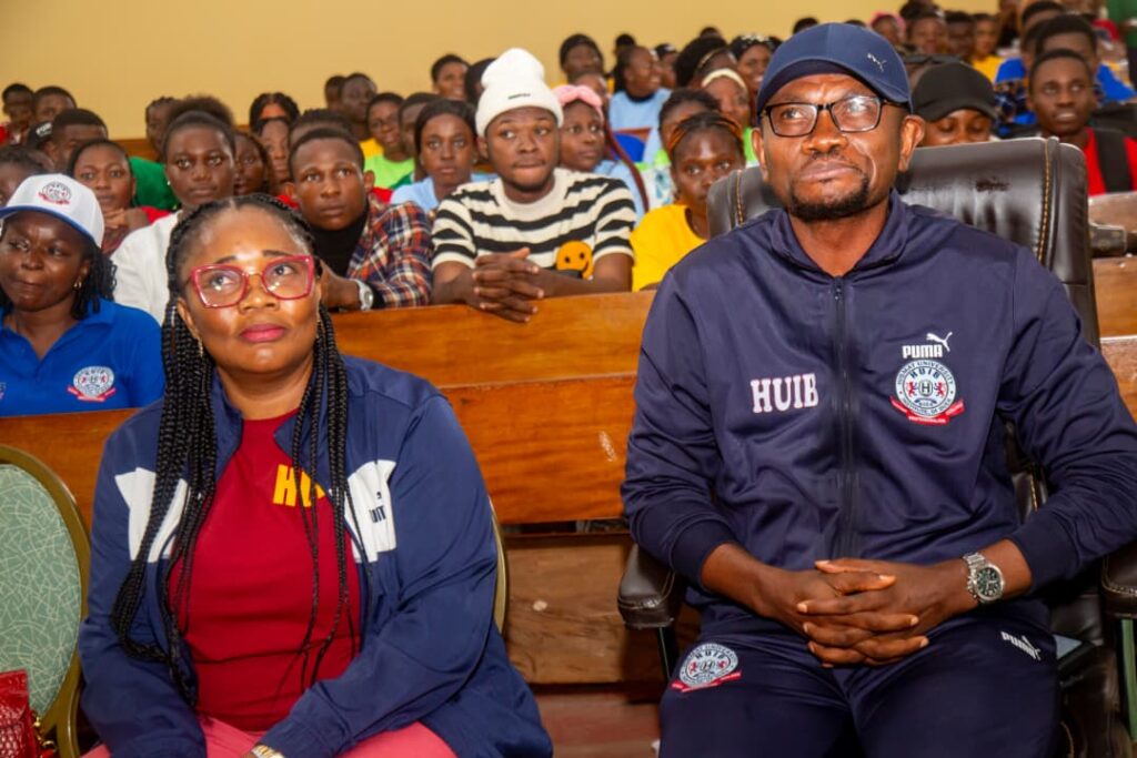 President flanked by collaborators during club launch 
