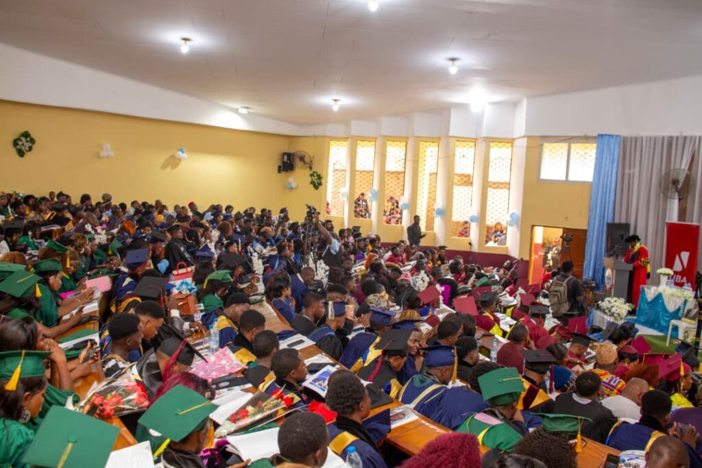 Cross section inside the amphitheater